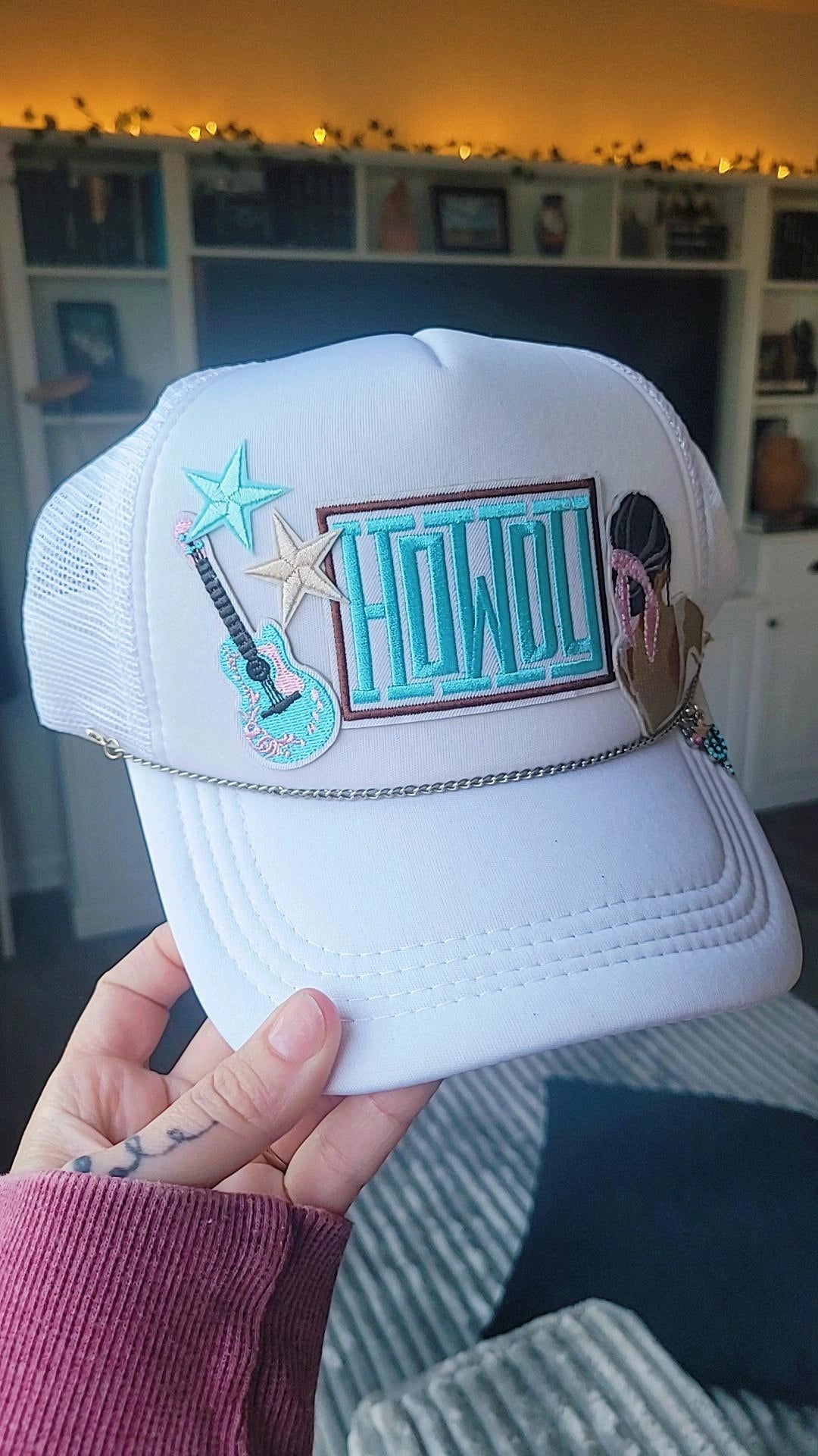 Howdy Guitar